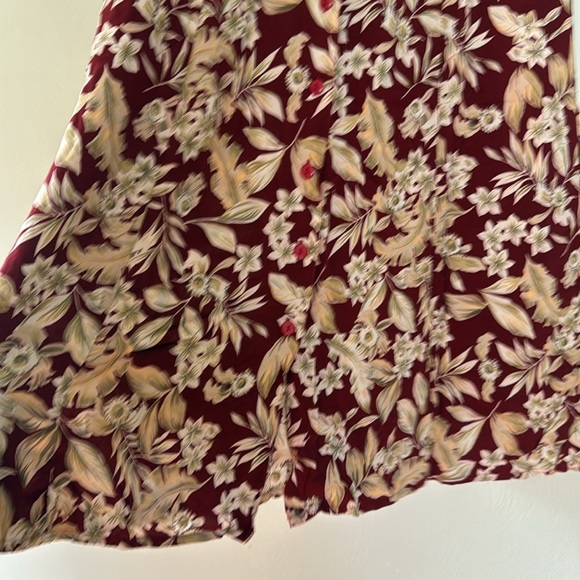 Vintage Sag Harbor Red Floral Midi Skirt medium - Picture 4 of 9